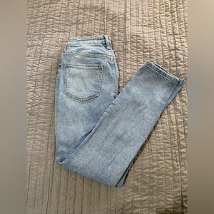 Light Wash Skinny Jeans size 24